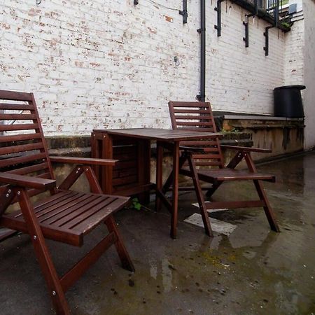Lovely 2 Bedroom Apartment In Tooting Londres Extérieur photo