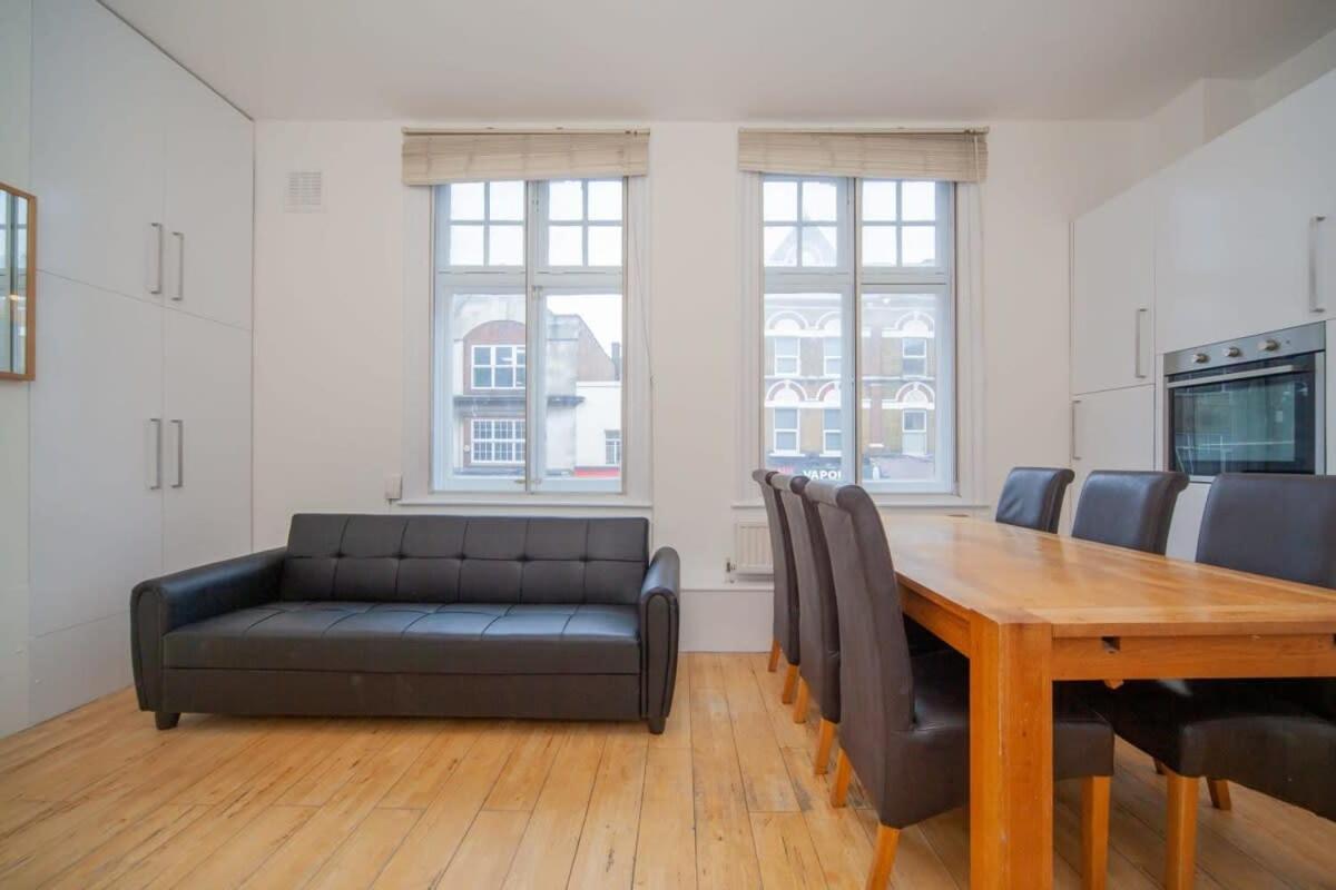 Lovely 2 Bedroom Apartment In Tooting Londres Extérieur photo