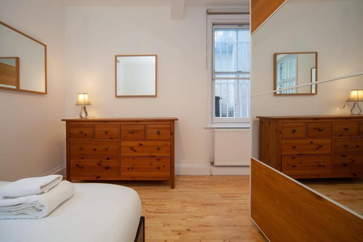 Lovely 2 Bedroom Apartment In Tooting Londres Extérieur photo