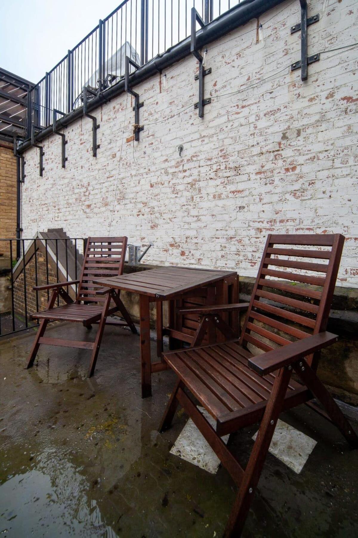 Lovely 2 Bedroom Apartment In Tooting Londres Extérieur photo